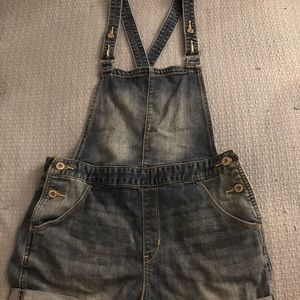 Levi’s Denim Shortalls